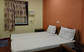 Thangam Balaji Guest House -Near Us Consulate